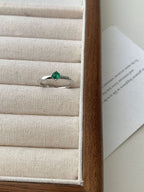 Zarte handwerkliche Ring