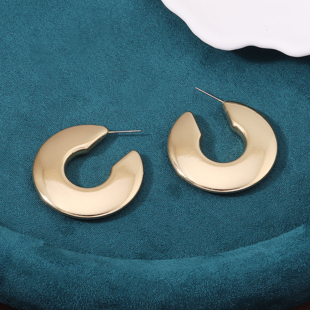 Atemberaubende Ohrring für den Alltag