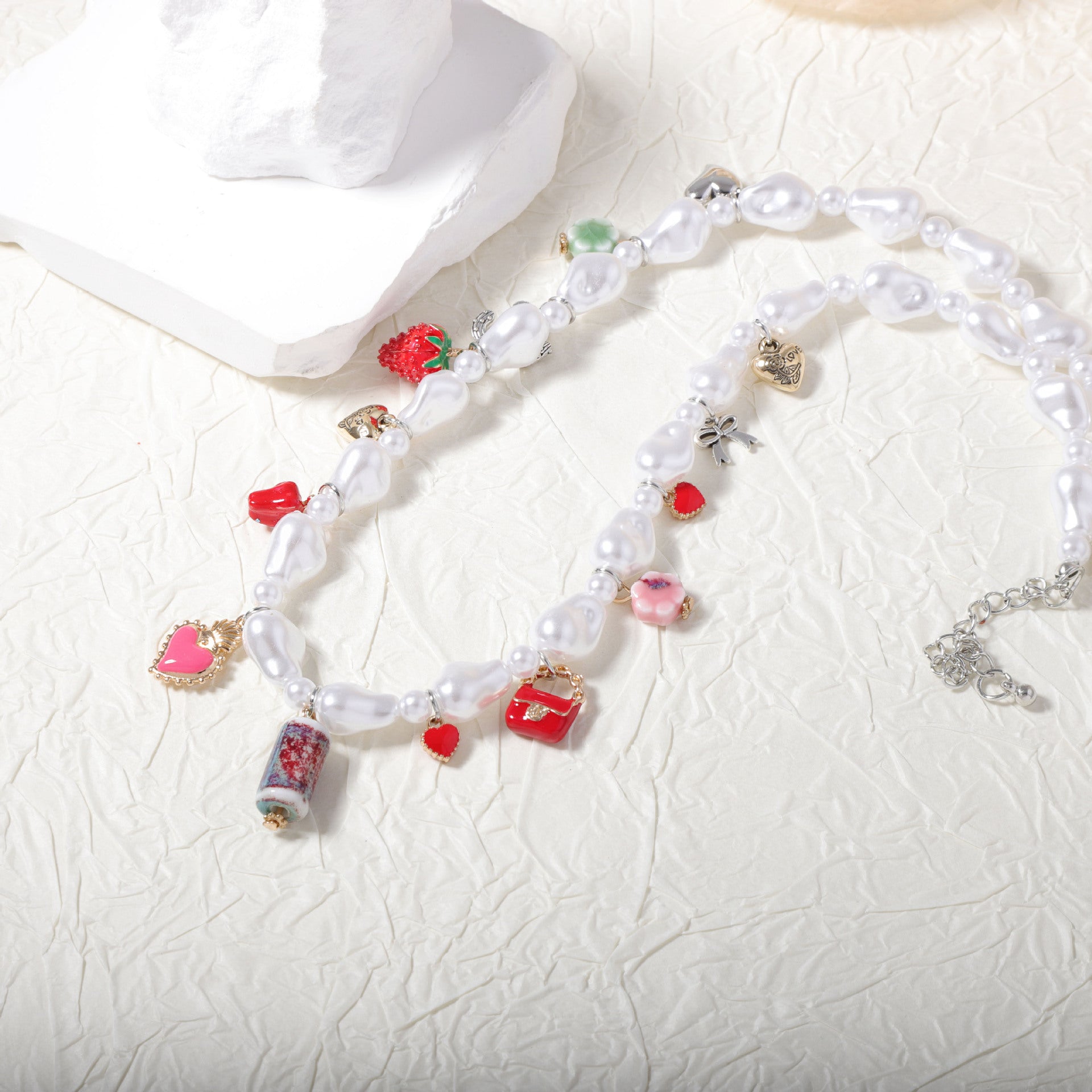 Zarte handwerkliche Perlen Halskette