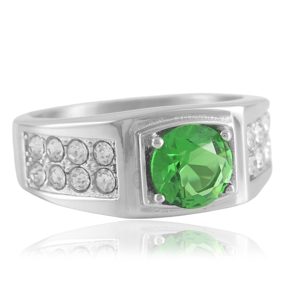 Zarte handwerkliche Ring