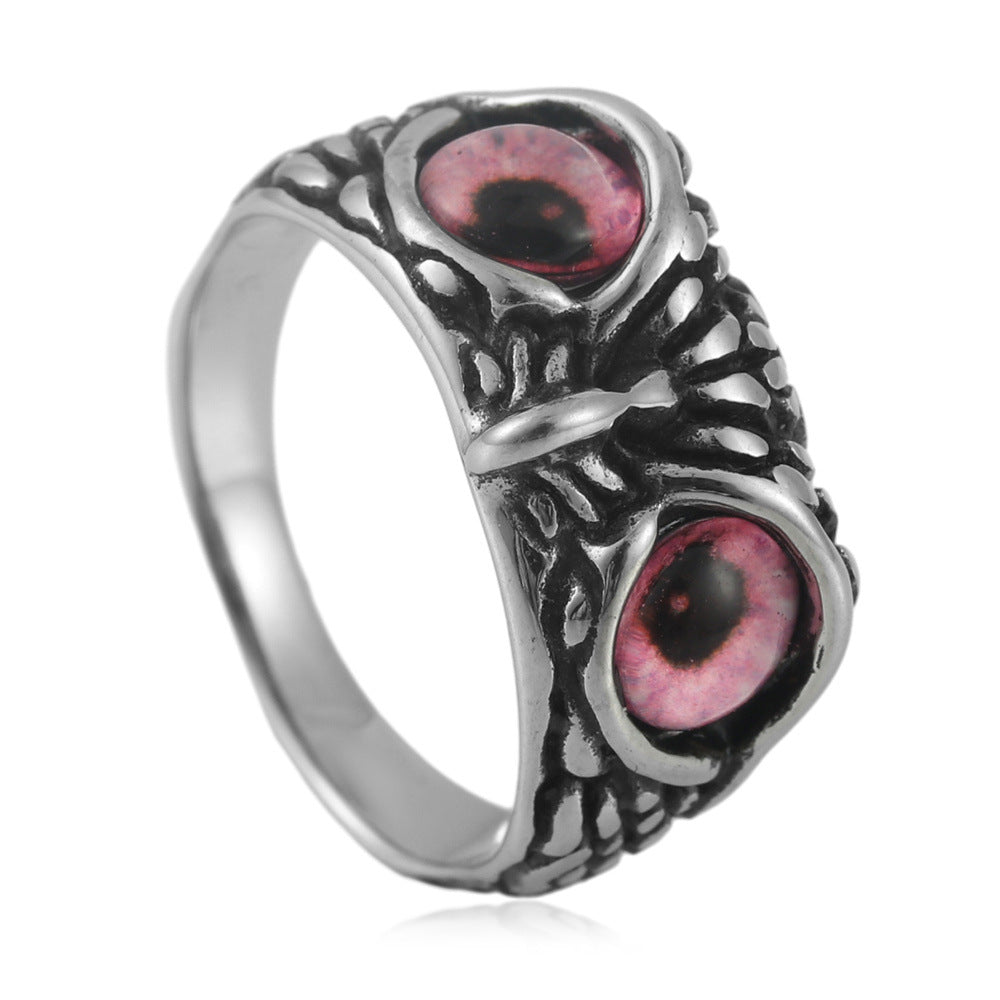 Zarte handwerkliche Ring