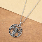 Schöne Halskette mit einzigartigem Stil