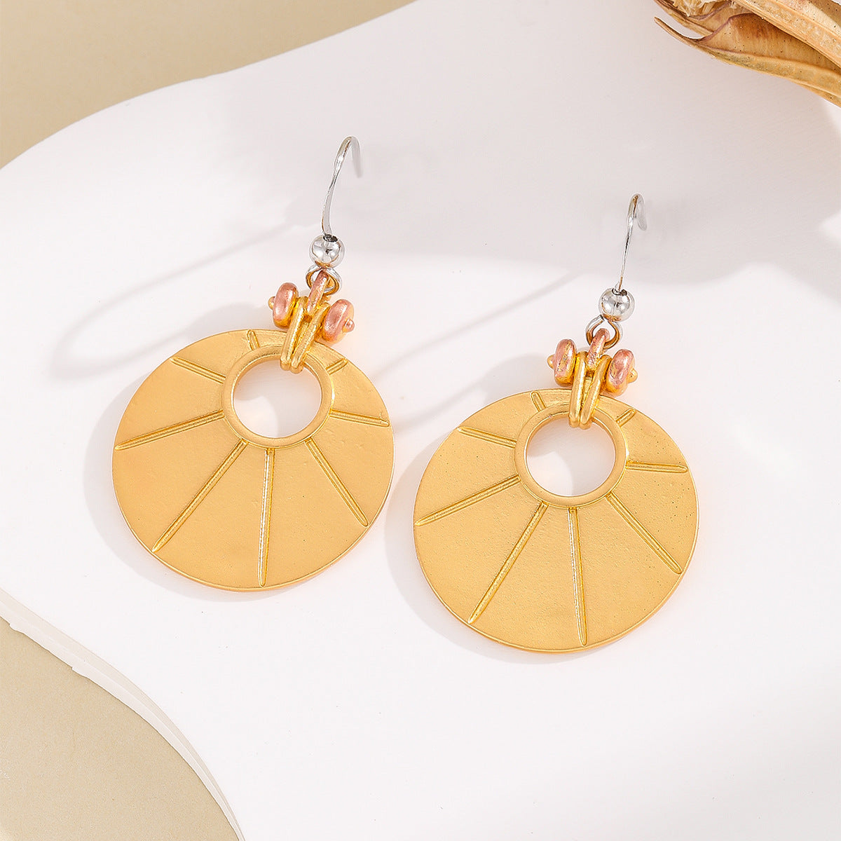 Atemberaubende Ohrring für den Alltag