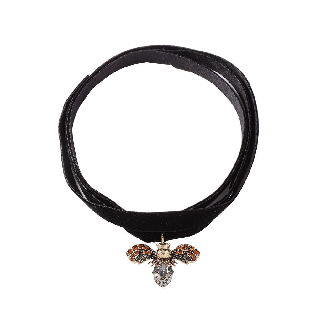 Zarte handwerkliche Halskette