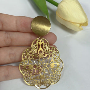 Atemberaubende Ohrring für den Alltag