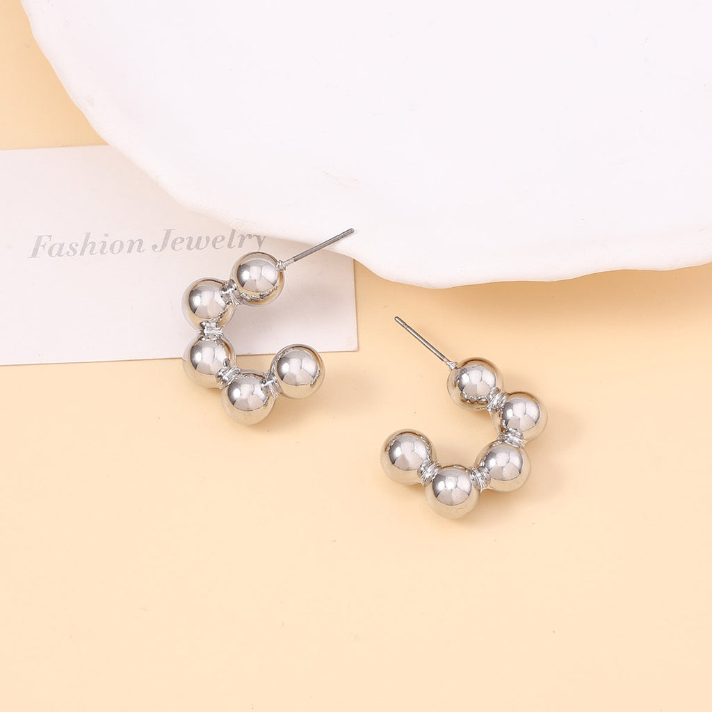 Atemberaubende Ohrring für den Alltag