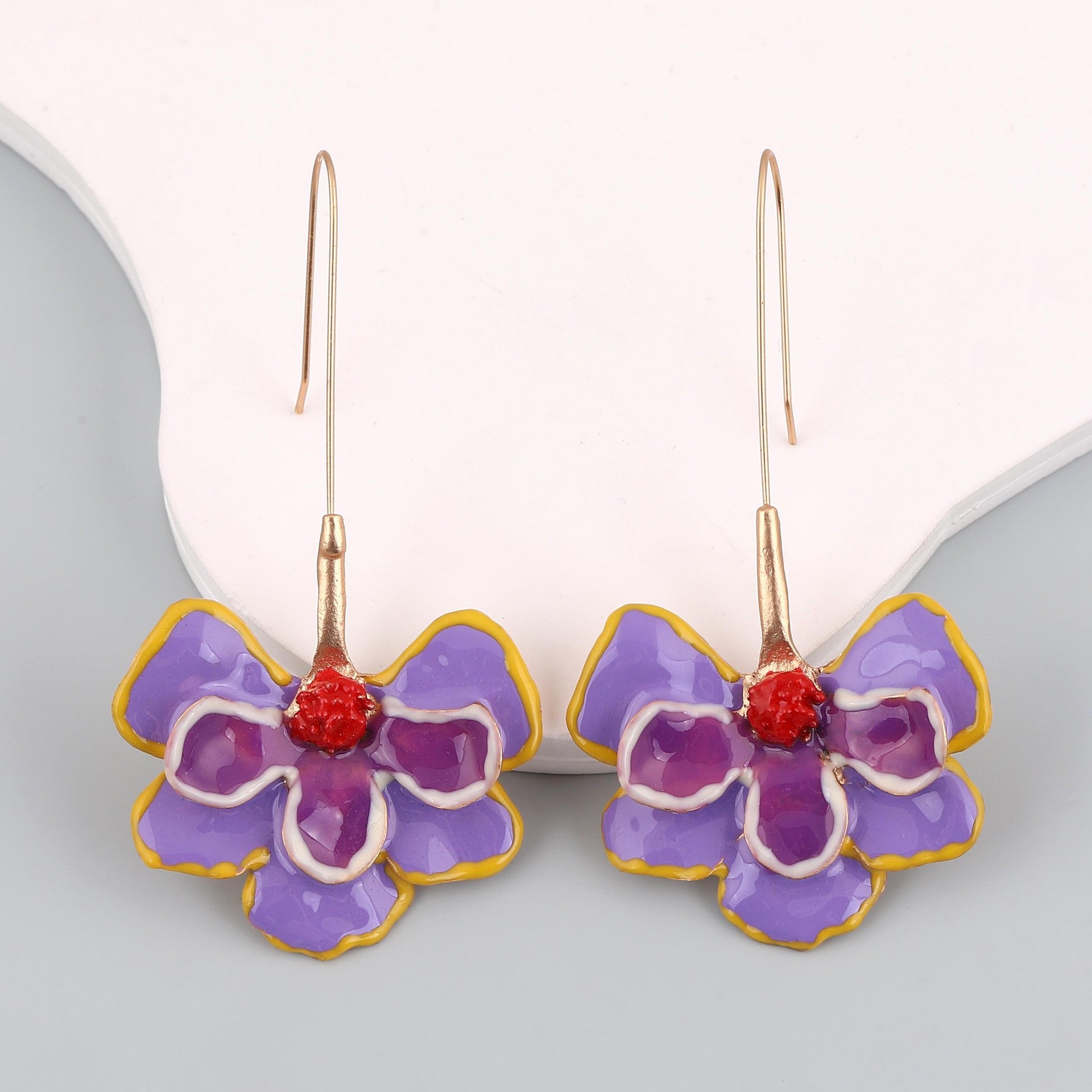 Atemberaubende Ohrring für den Alltag