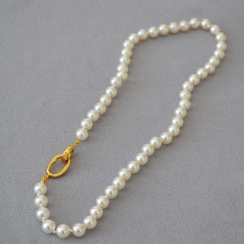 Schöne Silber Halskette mit einzigartigem Stil