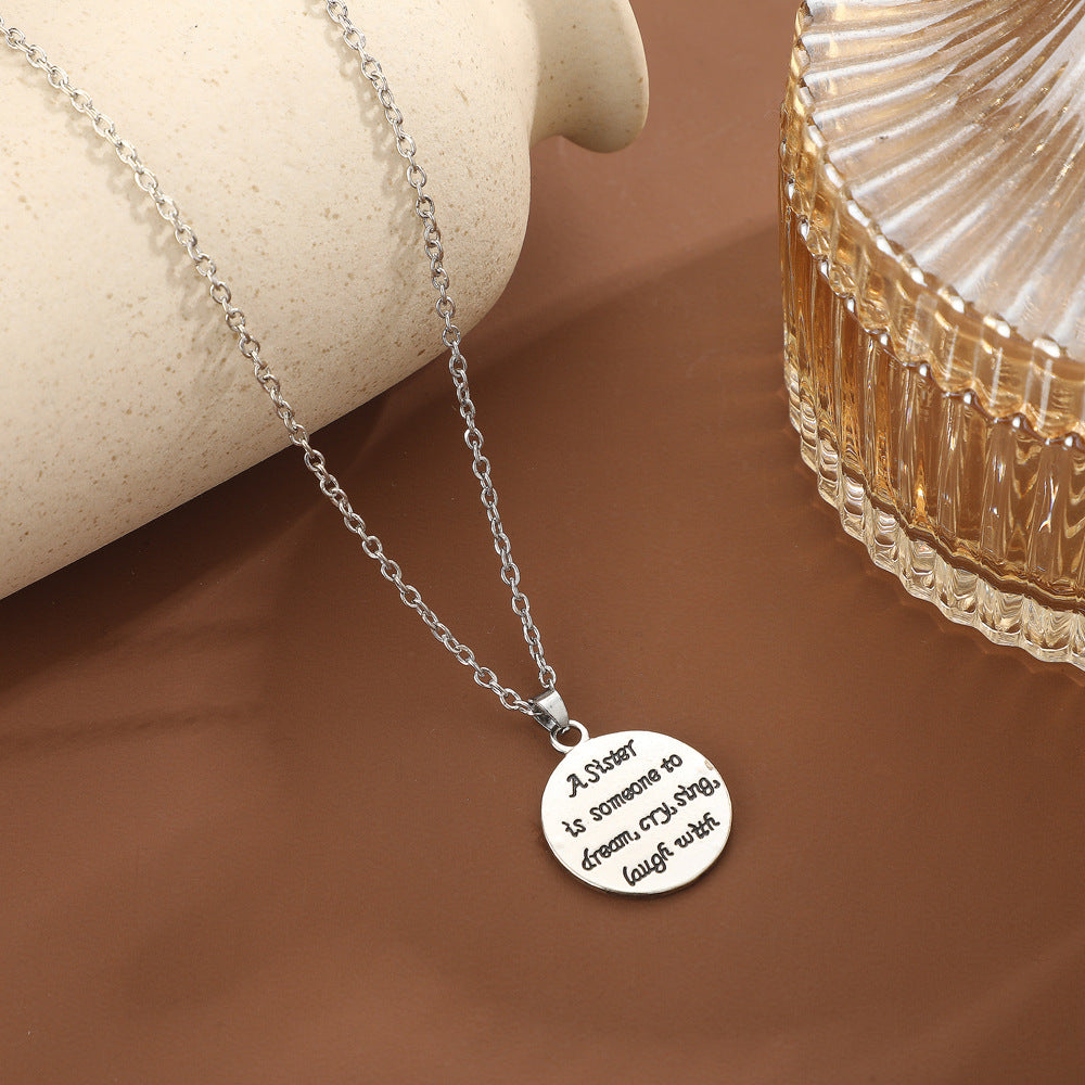 Schöne Halskette mit einzigartigem Stil