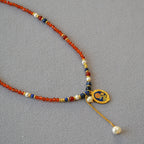 Zarte handwerkliche Halskette