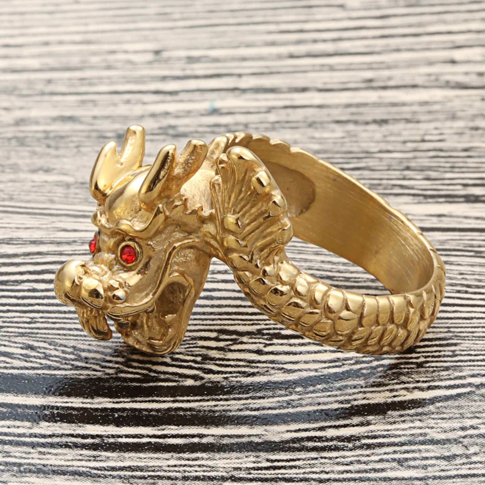 Schöne Ring mit einzigartigem Stil