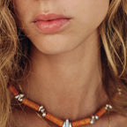 Schöne Halskette mit einzigartigem Stil