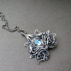 Zarte handwerkliche Halskette