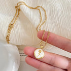 Schöne Gold Halskette mit einzigartigem Stil