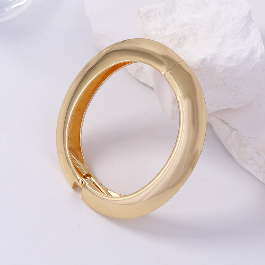 Schöne Armband mit einzigartigem Stil