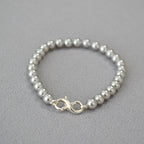 Schöne Perlen Halskette mit einzigartigem Stil