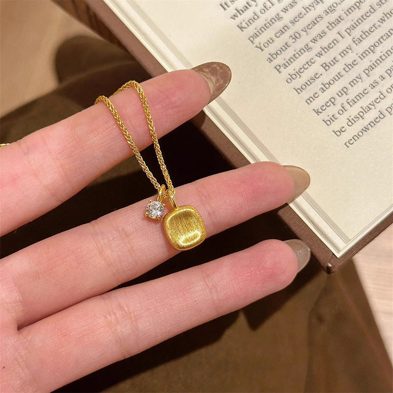 Klassische Halskette mit zeitloser Eleganz