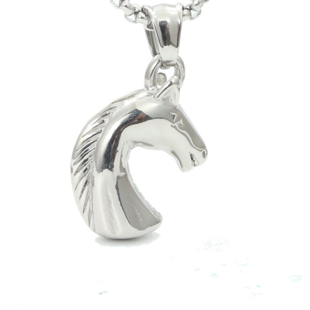 Schöne Halskette mit einzigartigem Stil