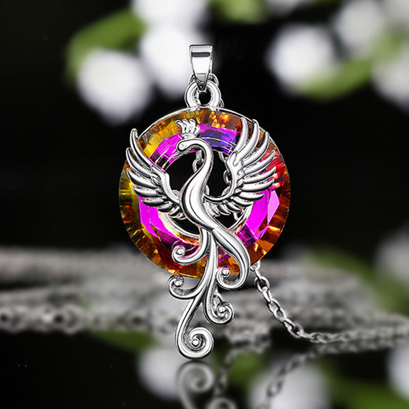 Schöne Halskette mit einzigartigem Stil