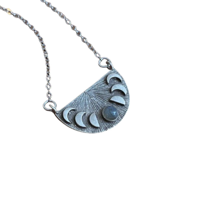 Zarte handwerkliche Halskette