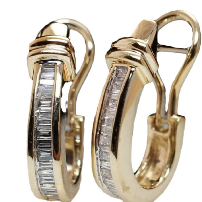 Schöne Gold Ohrring mit einzigartigem Stil