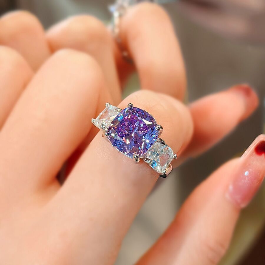 Zarte handwerkliche Halskette