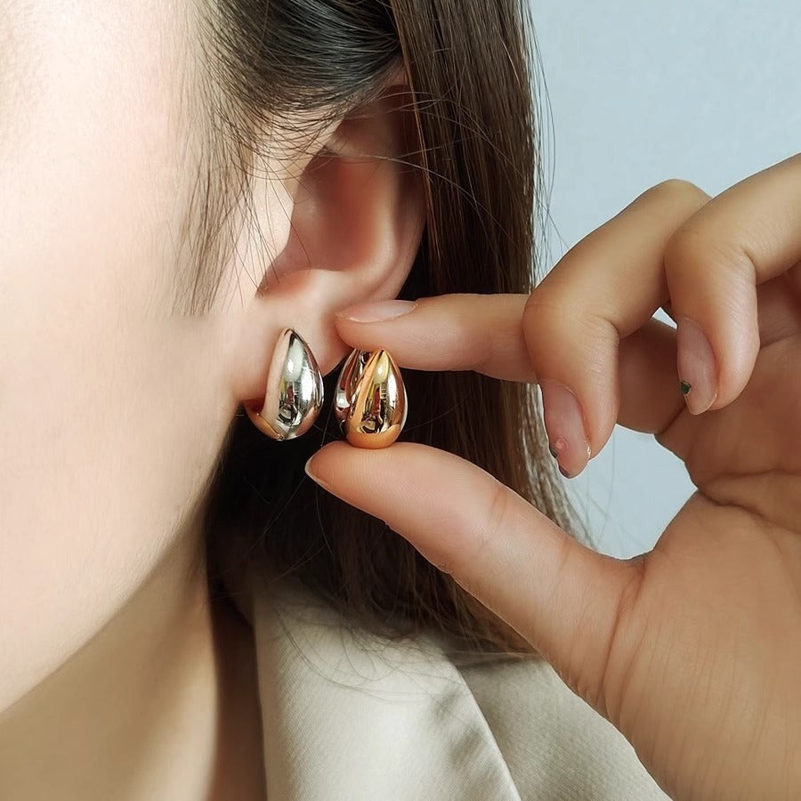 Zarte handwerkliche Gold Ohrring