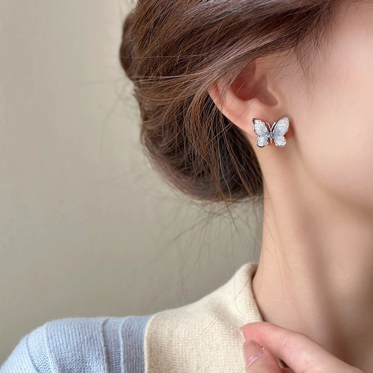 Atemberaubende Ohrring für den Alltag