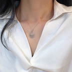 Schöne Halskette mit einzigartigem Stil