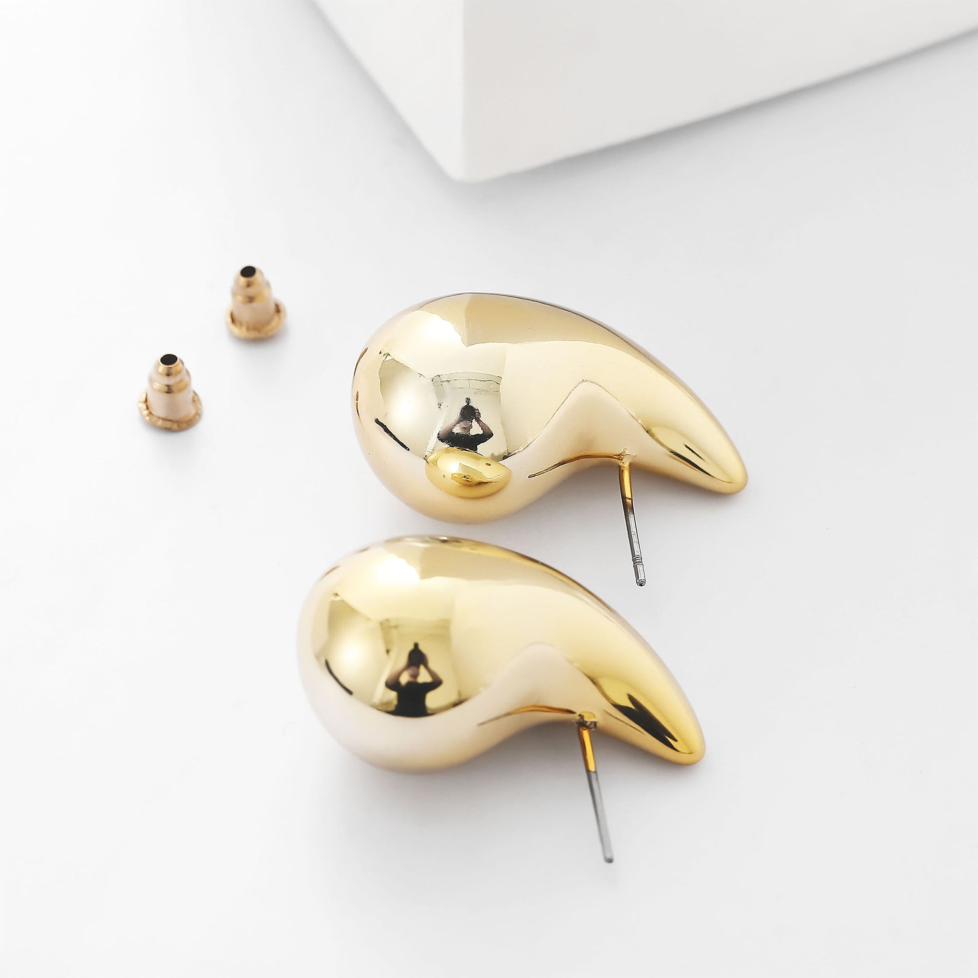 Atemberaubende Ohrring für den Alltag