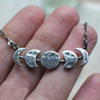 Schöne Halskette mit einzigartigem Stil