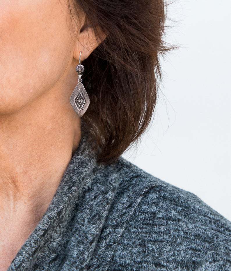 Atemberaubende Ohrring für den Alltag