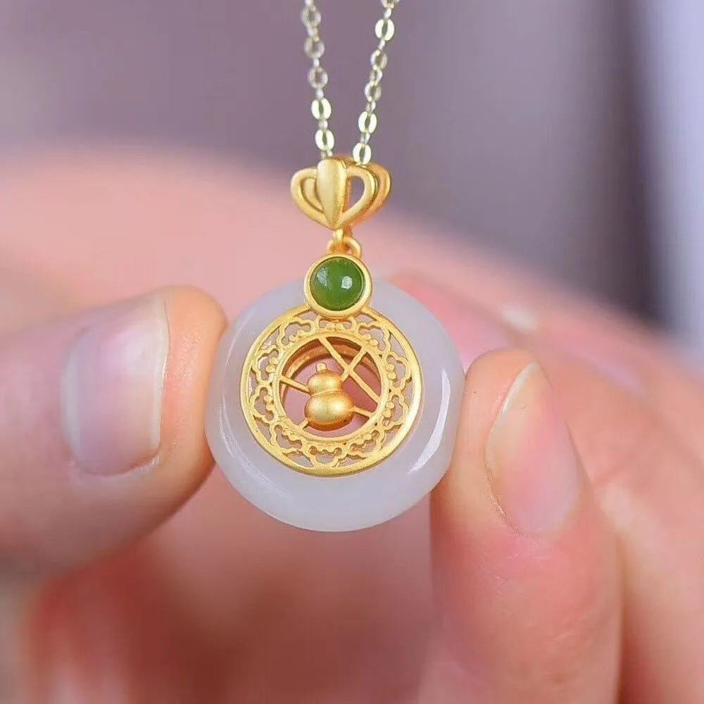 Schöne Silber Halskette mit einzigartigem Stil