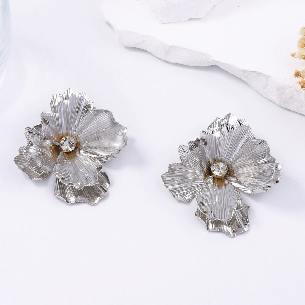 Atemberaubende Ohrring für den Alltag