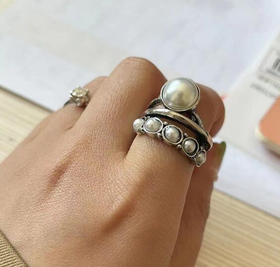 Klassische Perlen Ring mit zeitloser Eleganz