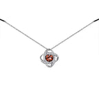 Schöne Halskette mit einzigartigem Stil