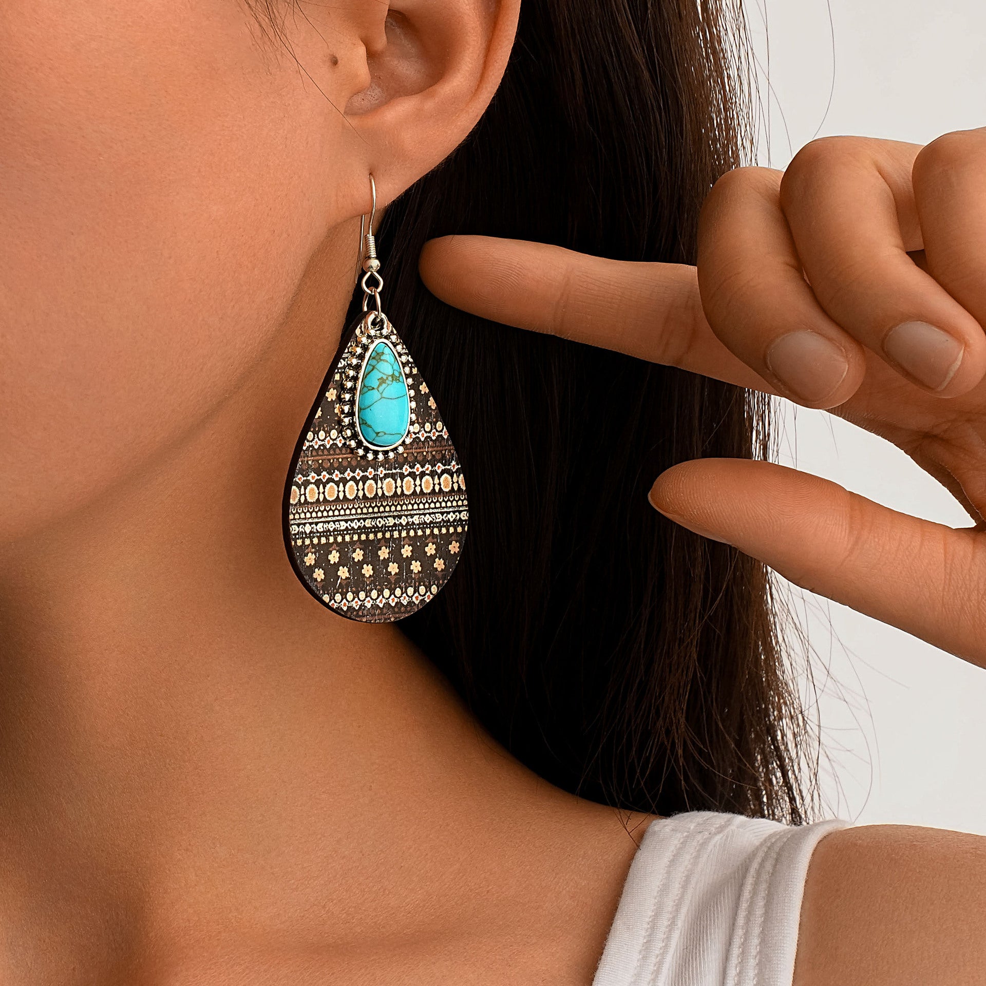 Atemberaubende Ohrring für den Alltag