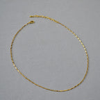 Schöne Gold Halskette mit einzigartigem Stil