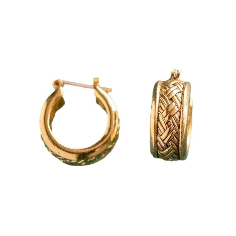 Atemberaubende Ohrring für den Alltag