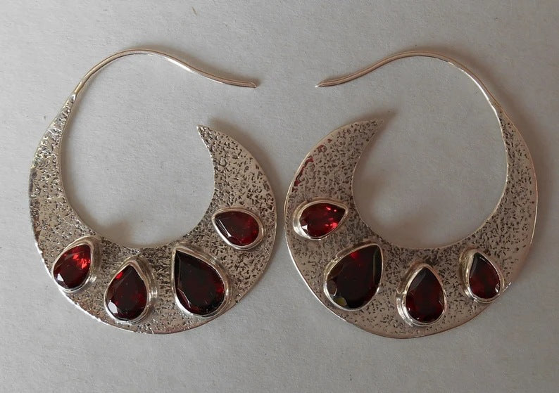 Atemberaubende Ohrring für den Alltag