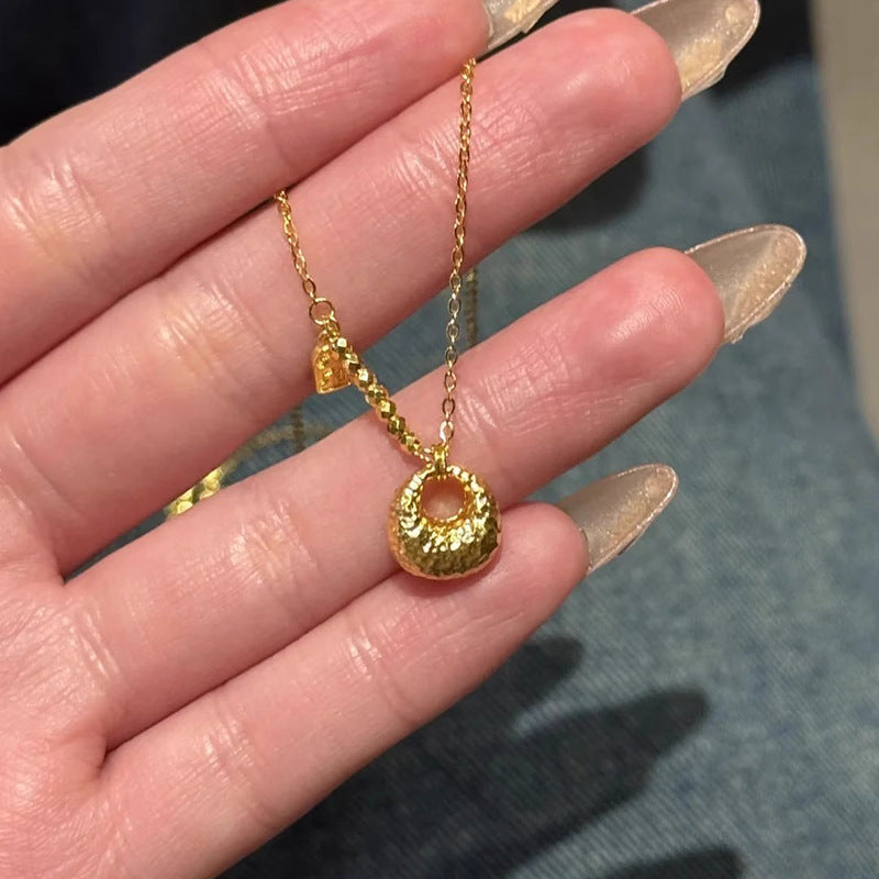 Klassische Halskette mit zeitloser Eleganz