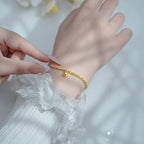 Klassische Gold Armband mit zeitloser Eleganz