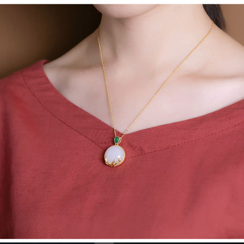 Schöne Silber Halskette mit einzigartigem Stil