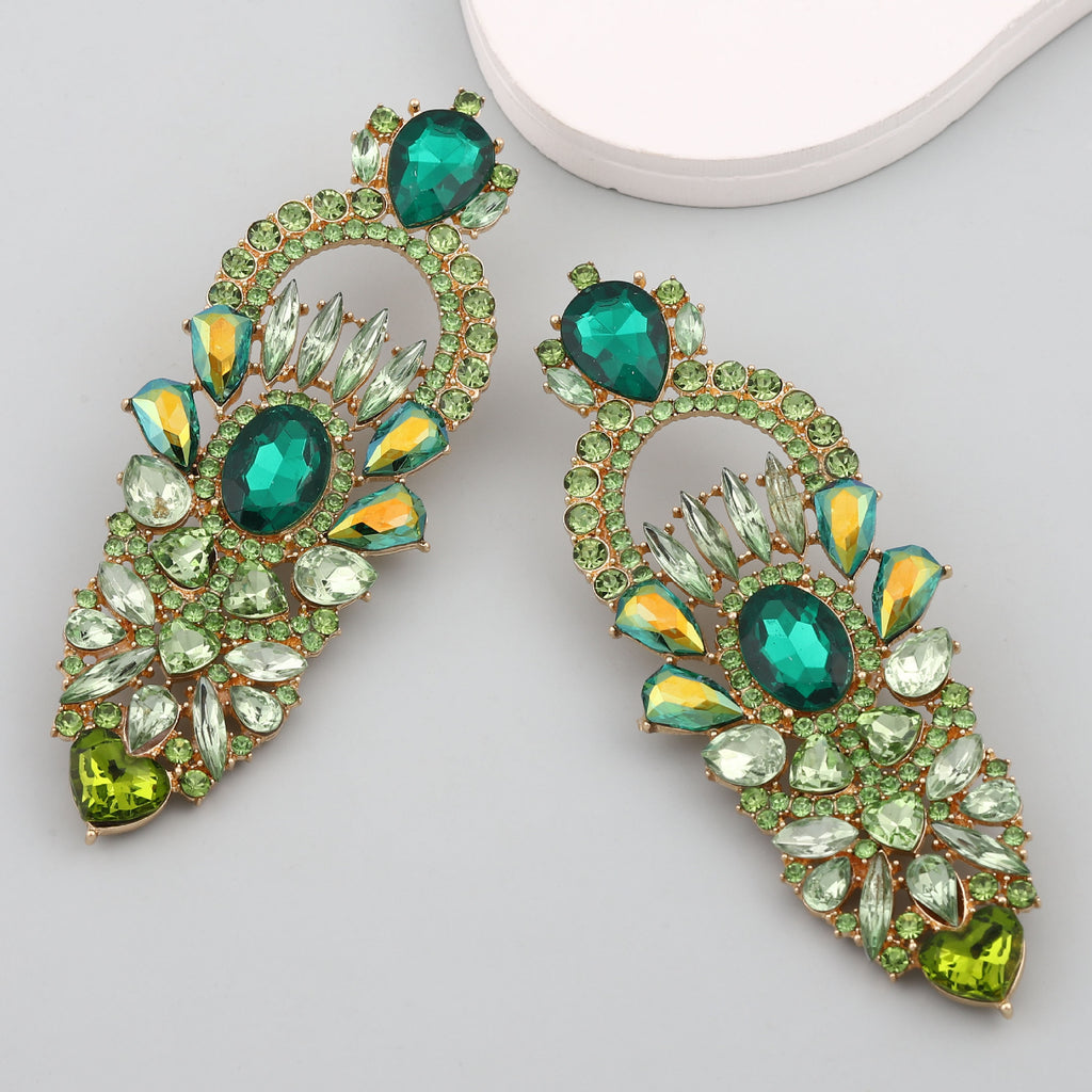 Atemberaubende Ohrring für den Alltag