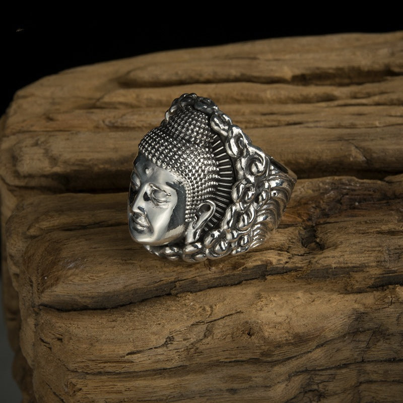 Klassische Ring mit zeitloser Eleganz