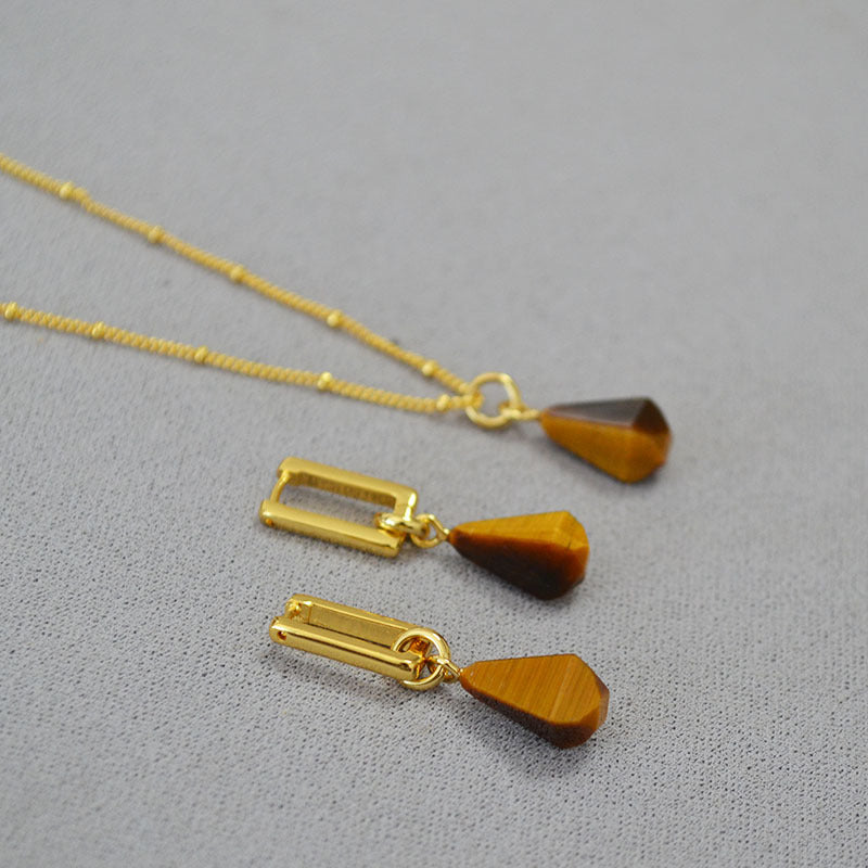 Schöne Gold Halskette mit einzigartigem Stil