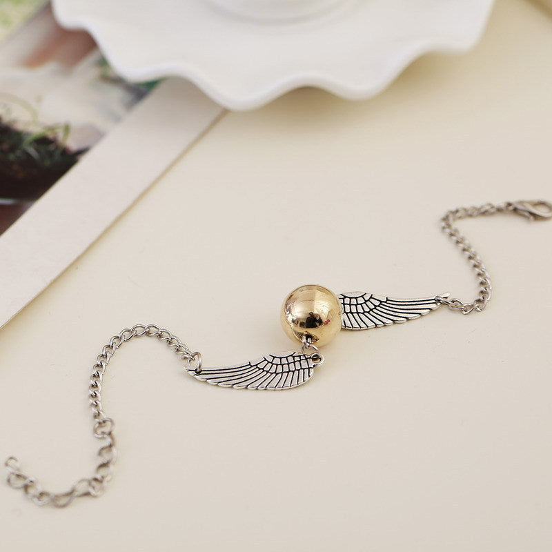 Schöne Gold Armband mit einzigartigem Stil