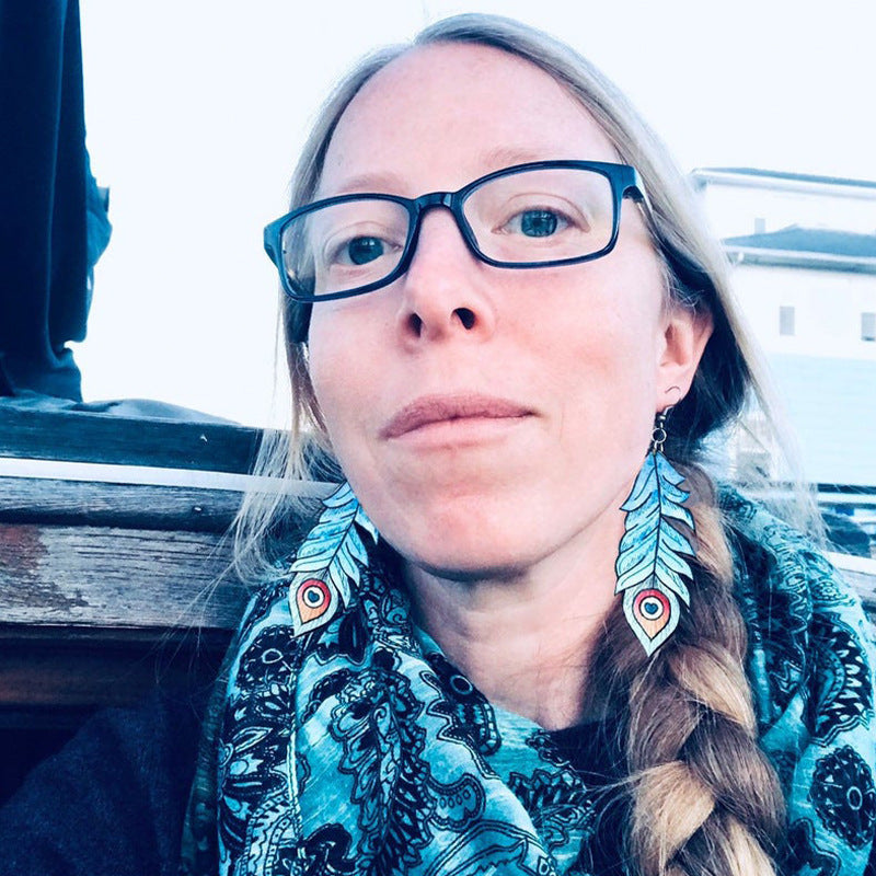 Zarte handwerkliche Ohrring