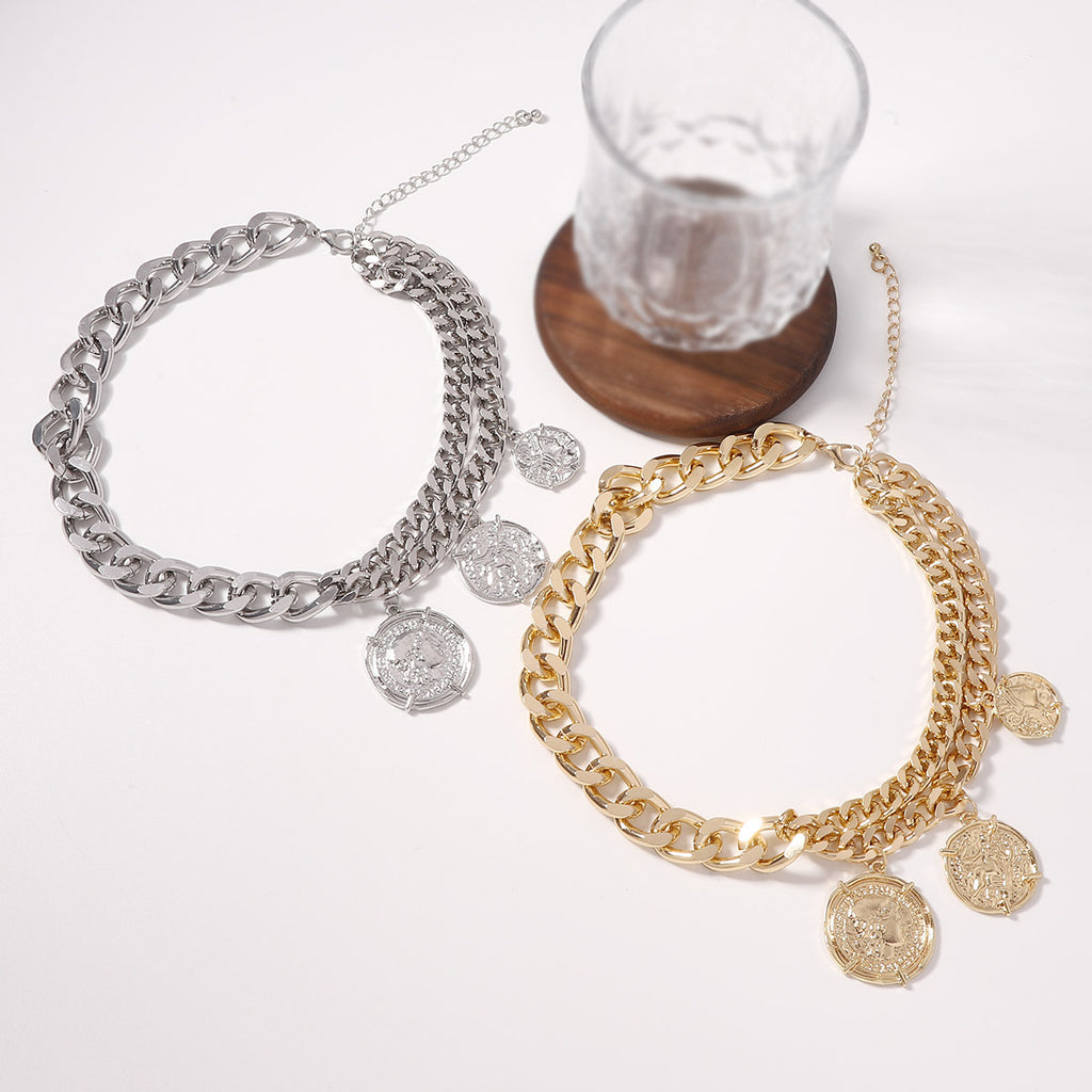 Zarte handwerkliche Halskette