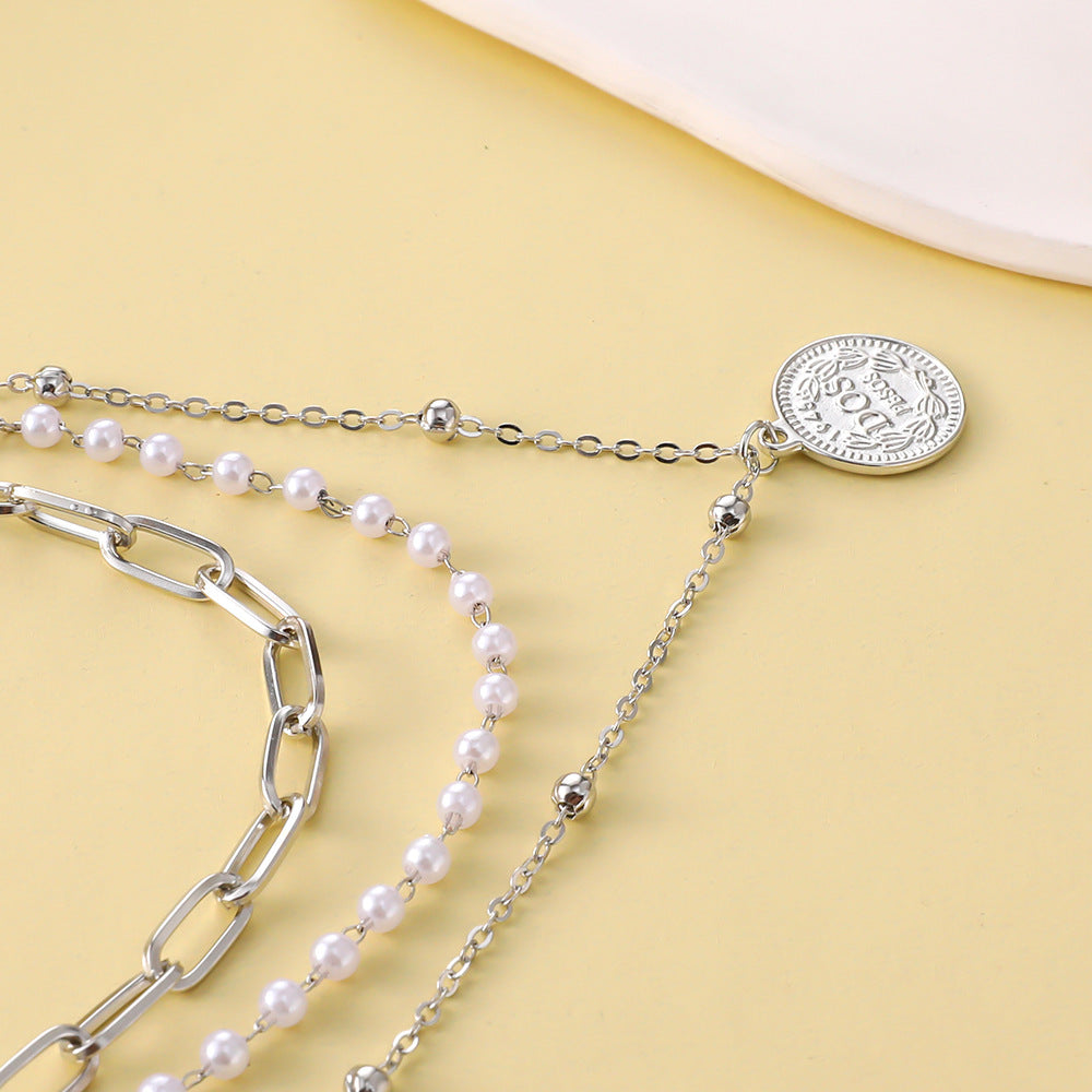 Schöne Perlen Halskette mit einzigartigem Stil